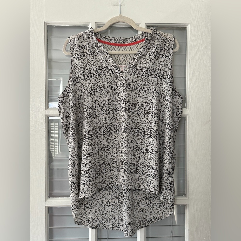 Xhilaration Women’s XXL V Neck Creamy White Crochet Trim Blouse | SKU 0506
